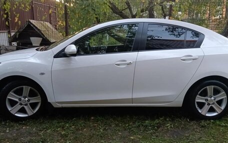 Mazda 3, 2011 год, 1 050 000 рублей, 2 фотография