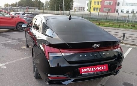 Hyundai Elantra, 2021 год, 2 280 000 рублей, 3 фотография