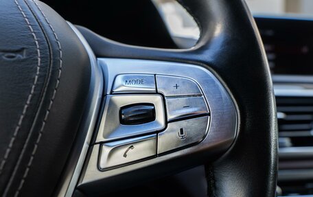 BMW 7 серия, 2016 год, 3 190 000 рублей, 20 фотография