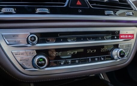 BMW 7 серия, 2016 год, 3 190 000 рублей, 23 фотография