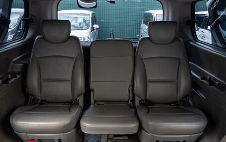 Hyundai Grand Starex Grand Starex I рестайлинг 2, 2016 год, 2 940 000 рублей, 11 фотография