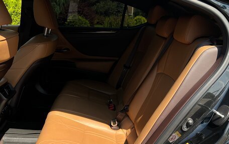 Lexus ES VII, 2019 год, 3 590 000 рублей, 23 фотография