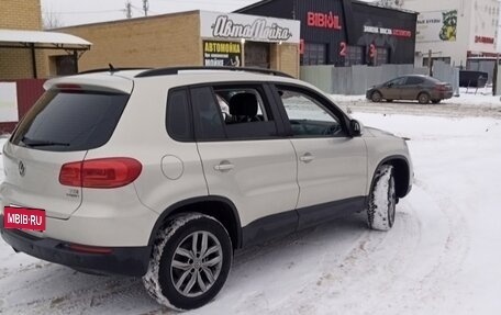 Volkswagen Tiguan I, 2011 год, 950 000 рублей, 4 фотография