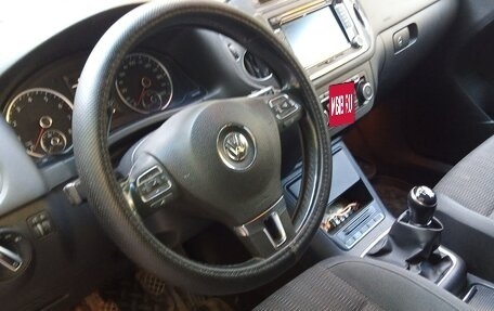 Volkswagen Tiguan I, 2011 год, 950 000 рублей, 10 фотография
