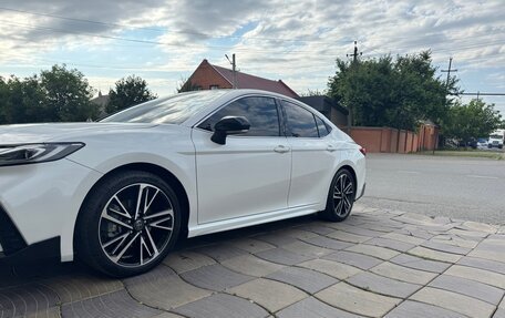 Toyota Camry, 2024 год, 3 500 000 рублей, 2 фотография