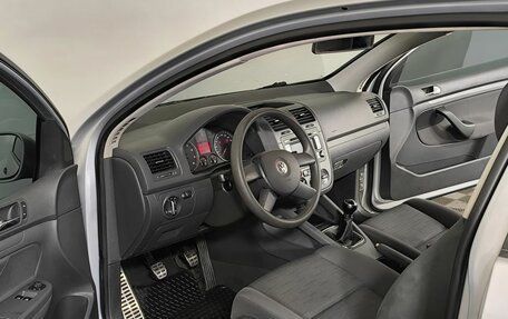 Volkswagen Golf V, 2004 год, 415 000 рублей, 8 фотография