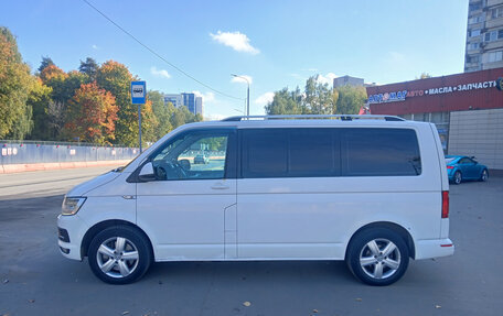 Volkswagen Multivan T6 рестайлинг, 2015 год, 2 200 000 рублей, 4 фотография