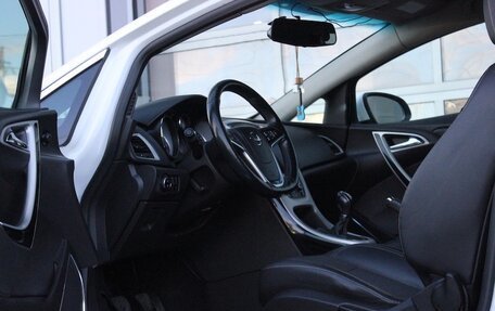 Opel Astra J, 2012 год, 622 000 рублей, 11 фотография