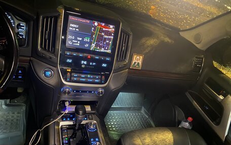 Toyota Land Cruiser 200, 2020 год, 8 500 000 рублей, 9 фотография