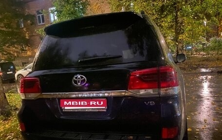 Toyota Land Cruiser 200, 2020 год, 8 500 000 рублей, 7 фотография
