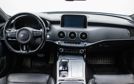 KIA Stinger I, 2018 год, 2 939 000 рублей, 12 фотография