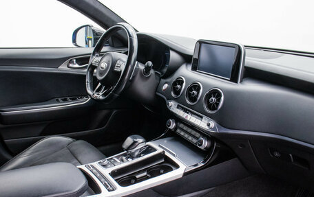 KIA Stinger I, 2018 год, 2 939 000 рублей, 10 фотография