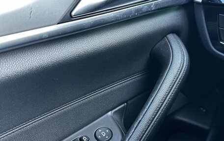 BMW 5 серия, 2018 год, 1 950 000 рублей, 13 фотография