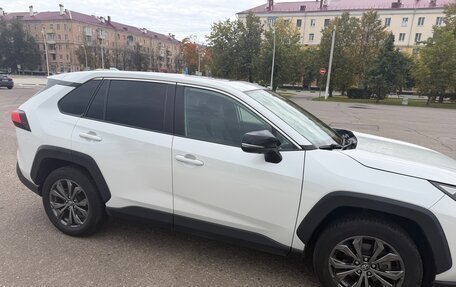 Toyota RAV4, 2023 год, 3 990 000 рублей, 5 фотография