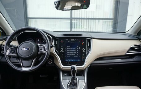 Subaru Outback IV рестайлинг, 2020 год, 2 300 000 рублей, 12 фотография