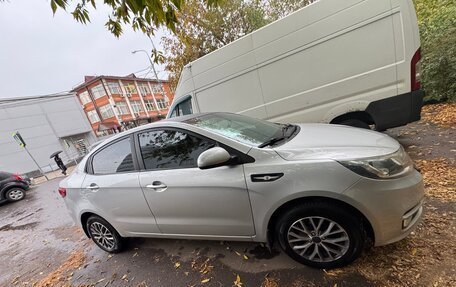 KIA Rio III рестайлинг, 2017 год, 920 000 рублей, 2 фотография