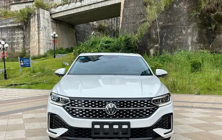 Volkswagen Lavida, 2023 год, 1 280 000 рублей, 2 фотография