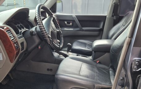 Mitsubishi Pajero III рестайлинг, 2005 год, 1 300 000 рублей, 3 фотография