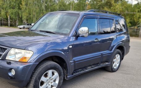 Mitsubishi Pajero III рестайлинг, 2005 год, 1 300 000 рублей, 16 фотография