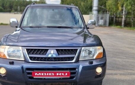 Mitsubishi Pajero III рестайлинг, 2005 год, 1 300 000 рублей, 15 фотография