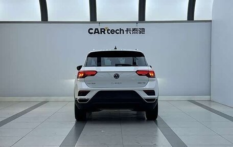 Volkswagen T-Roc I, 2022 год, 1 404 000 рублей, 10 фотография