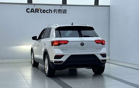 Volkswagen T-Roc I, 2022 год, 1 404 000 рублей, 13 фотография