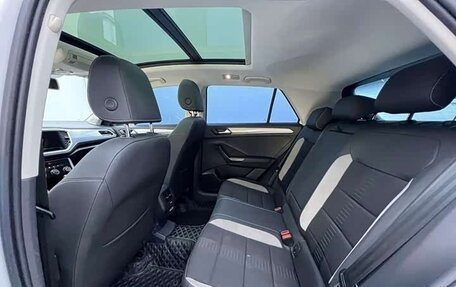 Volkswagen T-Roc I, 2022 год, 1 404 000 рублей, 14 фотография