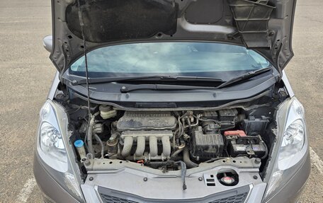 Honda Fit III, 2009 год, 950 000 рублей, 14 фотография