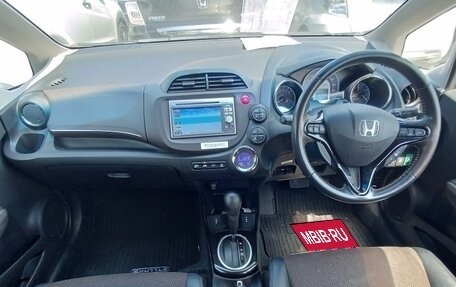 Honda Fit Shuttle I рестайлинг, 2015 год, 692 000 рублей, 9 фотография