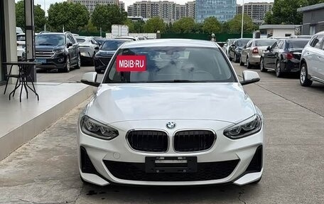 BMW 1 серия, 2023 год, 1 490 000 рублей, 2 фотография