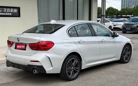 BMW 1 серия, 2023 год, 1 490 000 рублей, 5 фотография