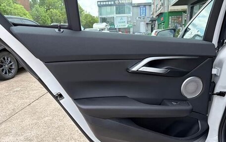 BMW 1 серия, 2023 год, 1 490 000 рублей, 16 фотография