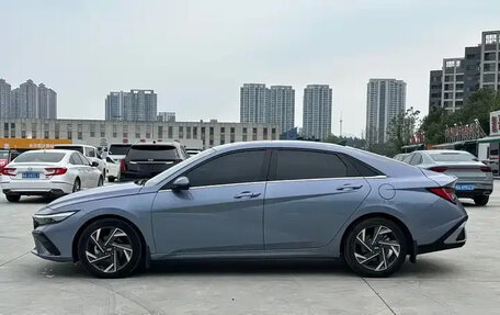 Hyundai Elantra, 2023 год, 1 190 000 рублей, 8 фотография