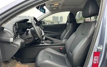 Hyundai Elantra, 2023 год, 1 190 000 рублей, 9 фотография