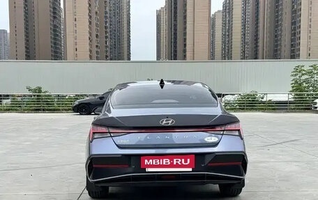 Hyundai Elantra, 2023 год, 1 190 000 рублей, 6 фотография