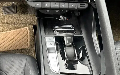 Hyundai Elantra, 2023 год, 1 190 000 рублей, 15 фотография