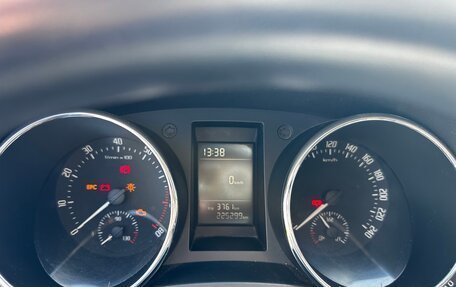 Skoda Yeti I рестайлинг, 2012 год, 800 000 рублей, 10 фотография