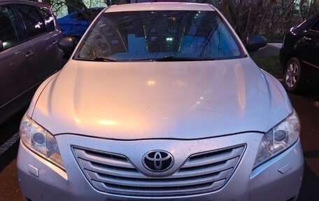 Toyota Camry, 2008 год, 700 000 рублей, 1 фотография