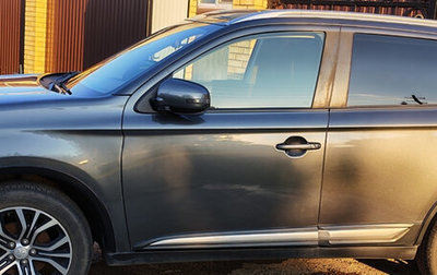 Mitsubishi Outlander III рестайлинг 3, 2018 год, 2 250 000 рублей, 1 фотография