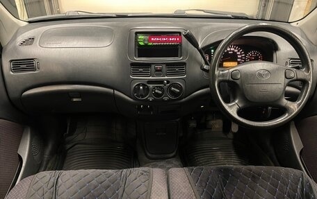 Toyota Raum I, 2000 год, 410 000 рублей, 10 фотография