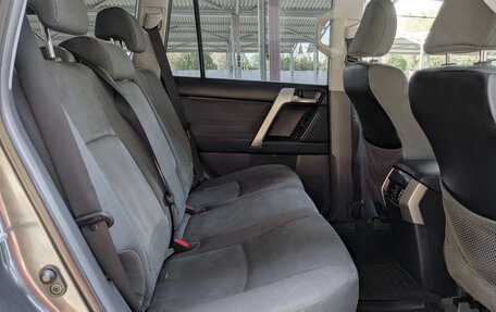 Toyota Land Cruiser Prado 150 рестайлинг 2, 2012 год, 2 899 500 рублей, 11 фотография