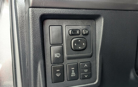 Toyota Land Cruiser Prado 150 рестайлинг 2, 2012 год, 2 899 500 рублей, 15 фотография