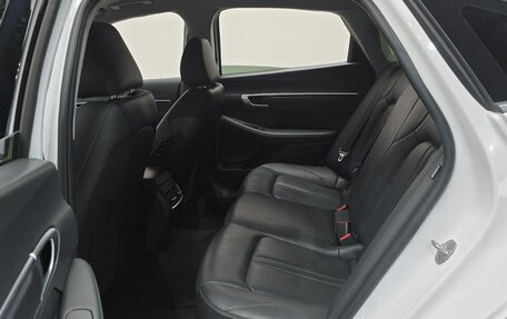 Mercedes-Benz GLA, 2018 год, 1 660 000 рублей, 11 фотография