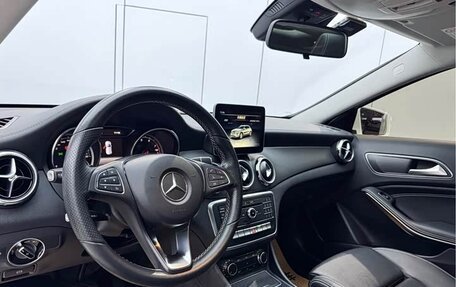 Mercedes-Benz GLA, 2018 год, 1 660 000 рублей, 20 фотография