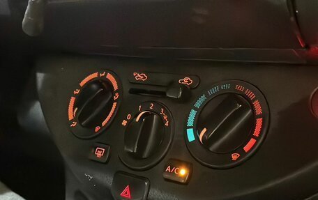 Nissan Note II рестайлинг, 2011 год, 599 000 рублей, 9 фотография