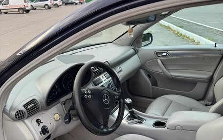 Mercedes-Benz C-Класс, 2005 год, 700 000 рублей, 8 фотография