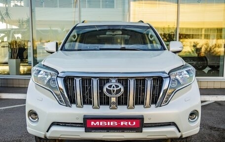 Toyota Land Cruiser Prado 150 рестайлинг 2, 2015 год, 3 898 000 рублей, 2 фотография