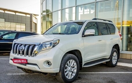 Toyota Land Cruiser Prado 150 рестайлинг 2, 2015 год, 3 898 000 рублей, 3 фотография