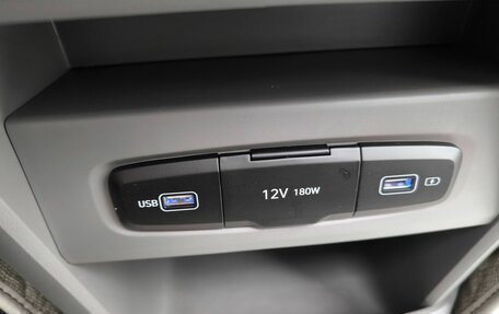 Hyundai Staria, 2021 год, 5 100 000 рублей, 20 фотография