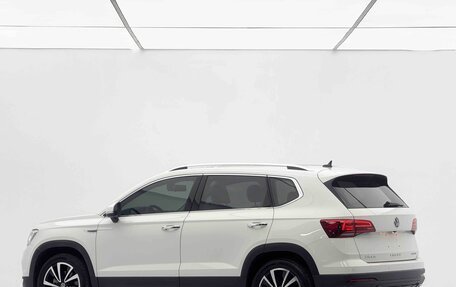 Volkswagen Tharu, 2022 год, 1 590 000 рублей, 4 фотография